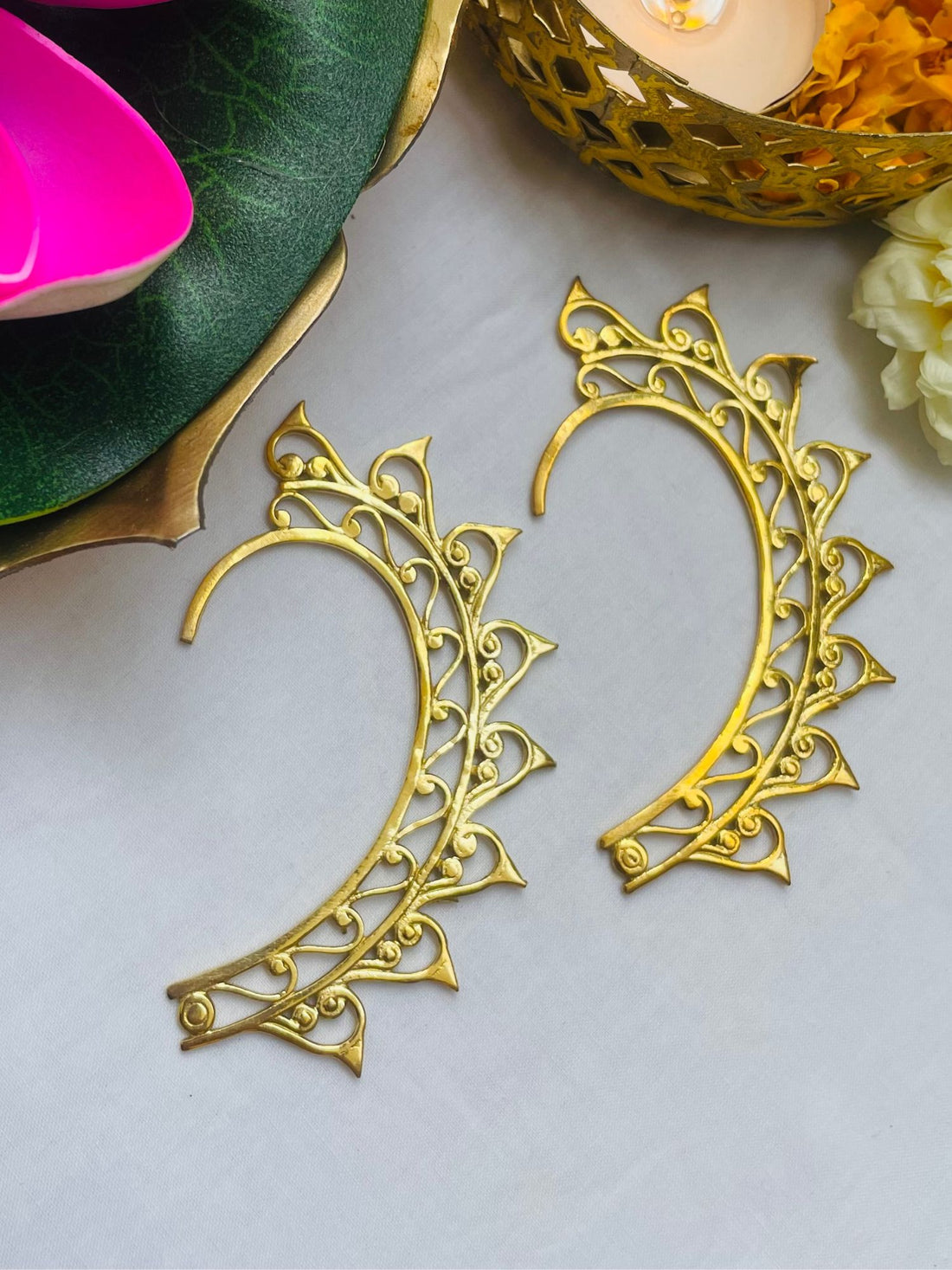 GOLD-PLATED EAR CUFF EARRINGS BY STUDIO ONE LOVE